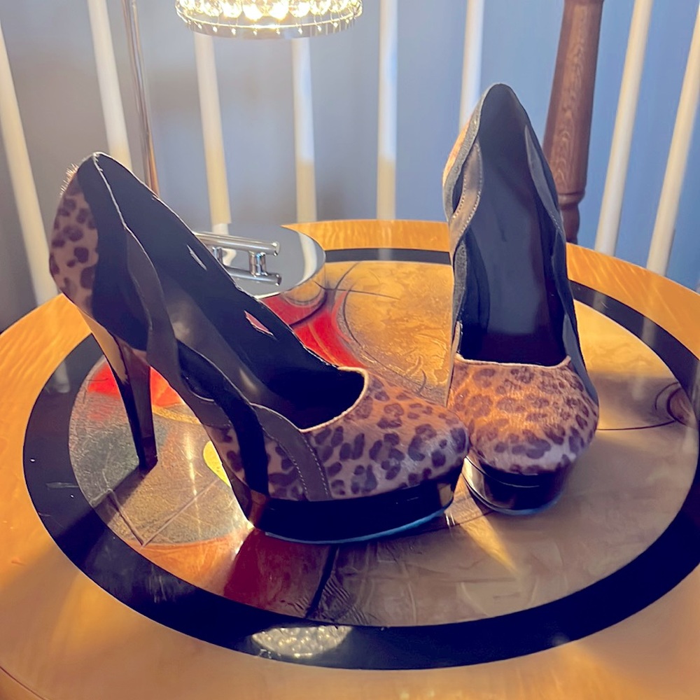 Leopard Print Stiletto Heels; Size 10